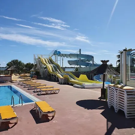 Camping Le Lac Des Reves