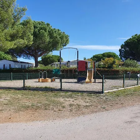 Camping Le Lac Des Reves Lattes